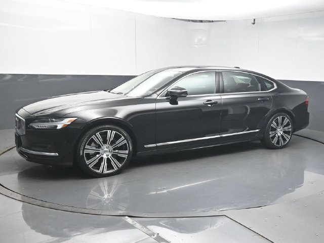 Used 2023 Volvo S90 B6 Plus AWD/4WD image 4