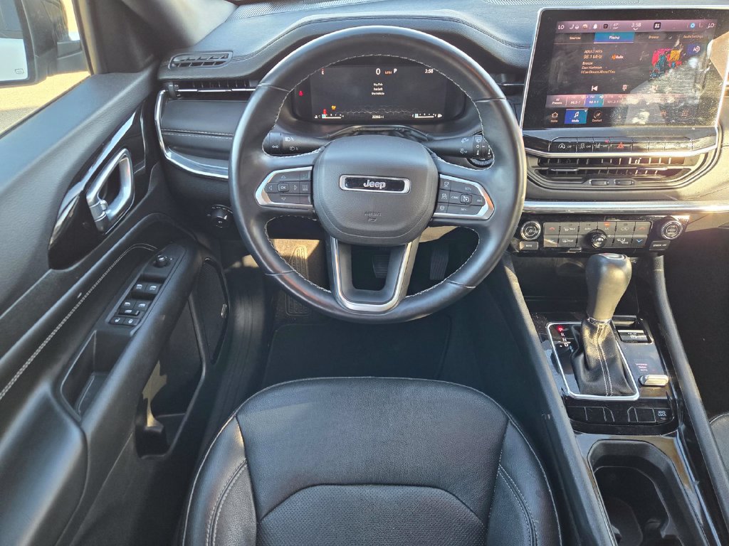 Used 2022 Jeep Compass High Altitude AWD/4WD image 13