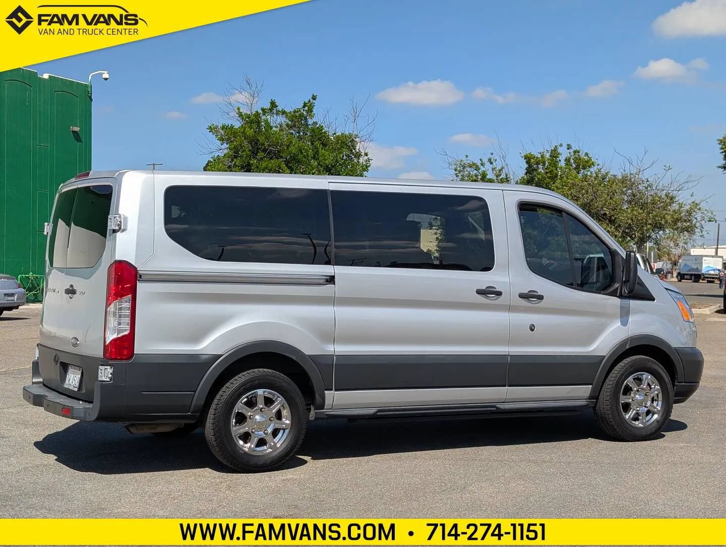 Used 2016 Ford Transit 150 XLT RWD image 2