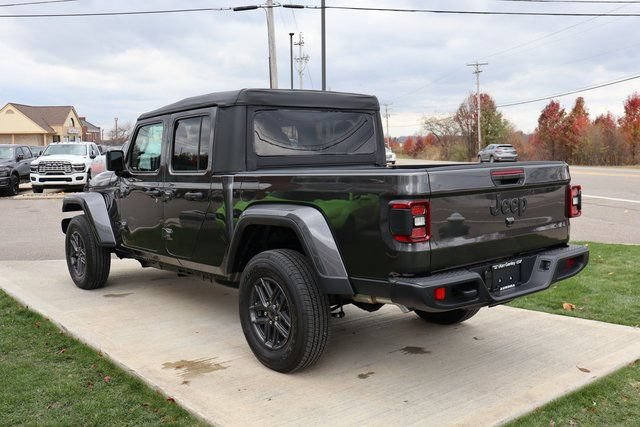 New 2025 Jeep Gladiator Sport AWD/4WD image 29