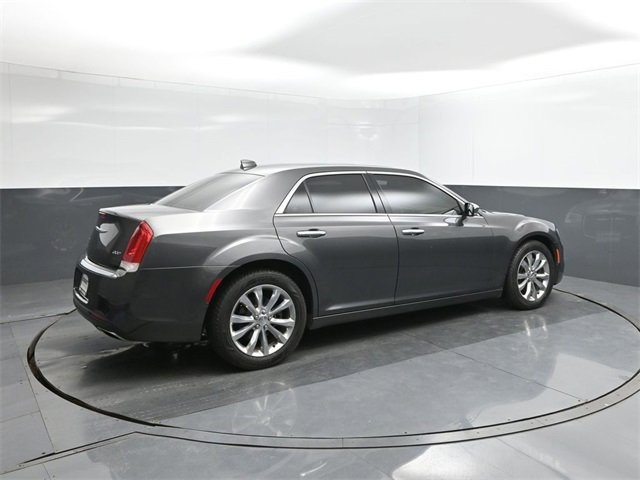 Used 2018 Chrysler 300 Limited w/ Safetytec Plus Group image 15