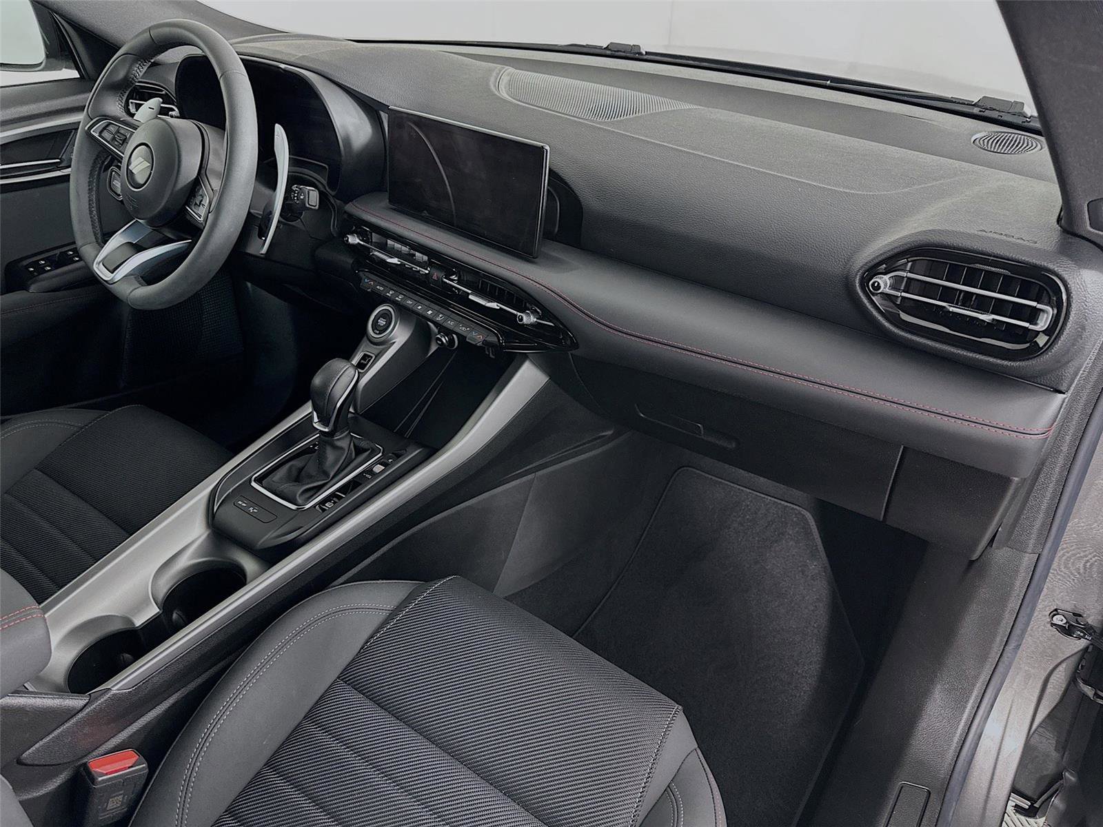 Used 2024 Dodge Hornet R/T w/ R/T Blacktop Package image 27