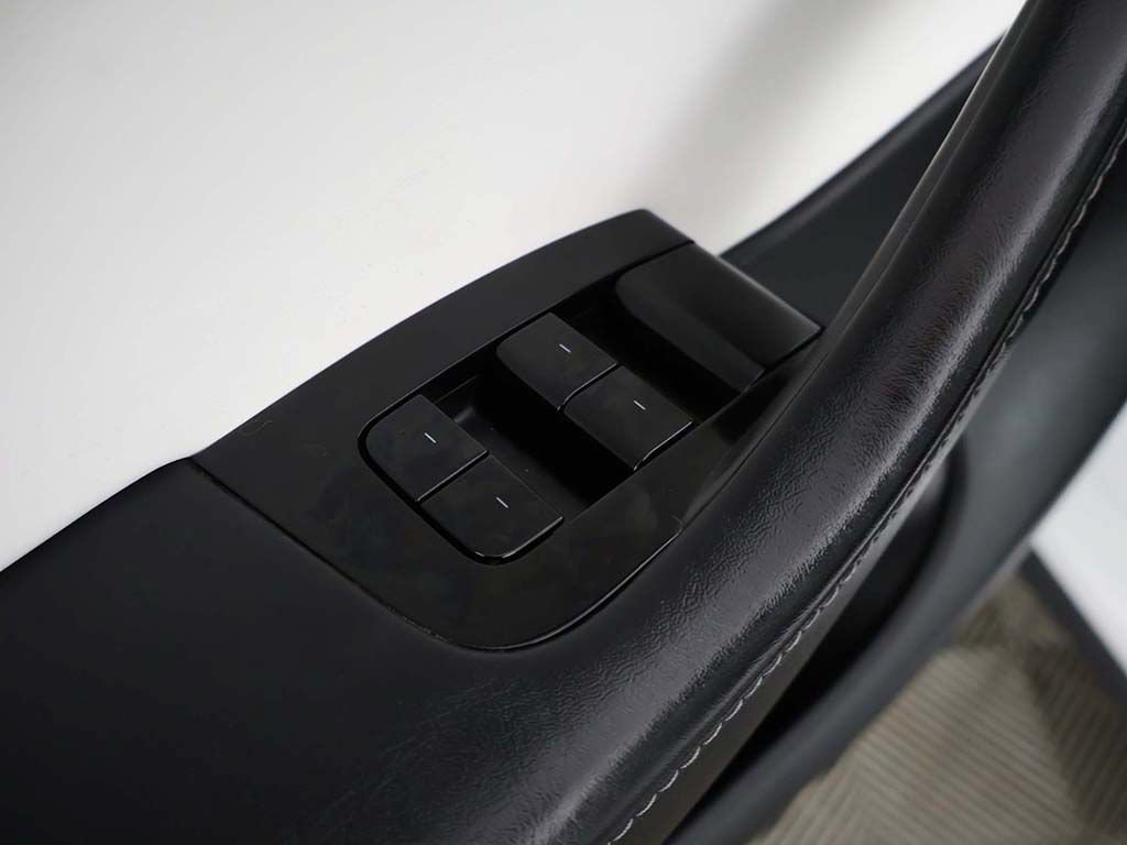 Used 2020 Tesla Model Y Long Range AWD/4WD image 37