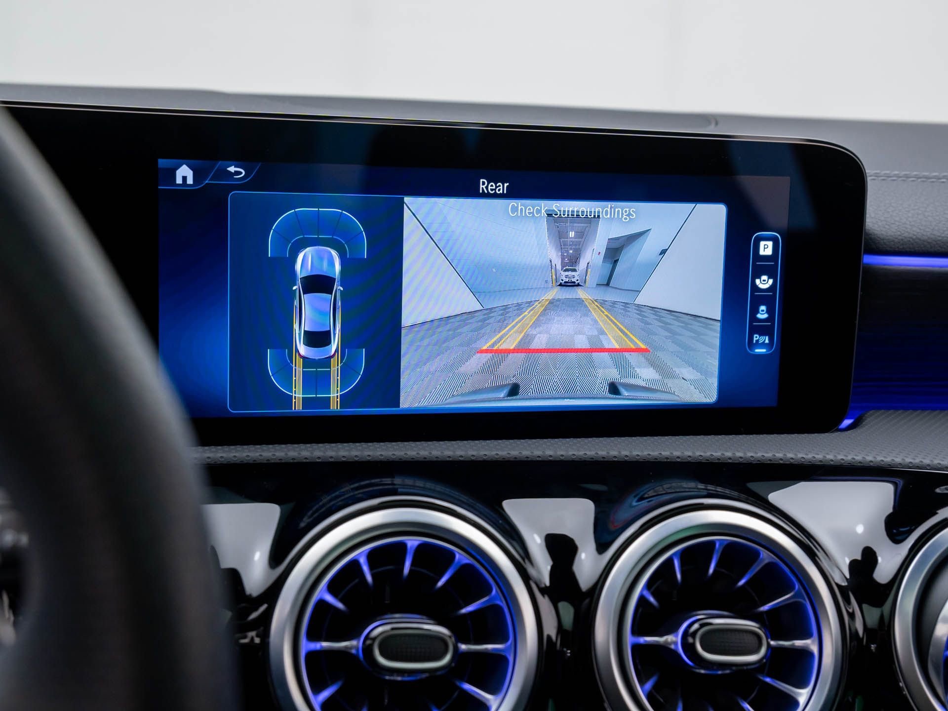 Used 2025 Mercedes-Benz CLA 35 AMG 4MATIC image 29