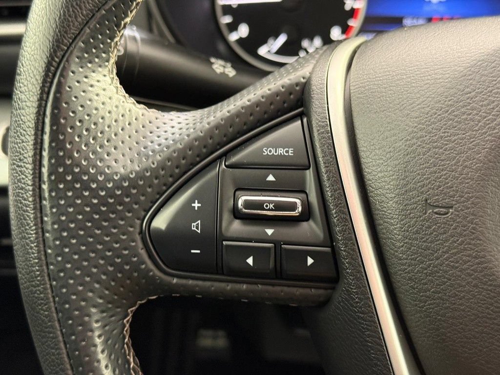 Used 2023 Nissan Maxima SV w/ Floor Mat Group FWD image 21