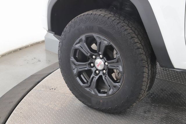 Used 2024 GMC Canyon Elevation w/ Trailering Package image 13