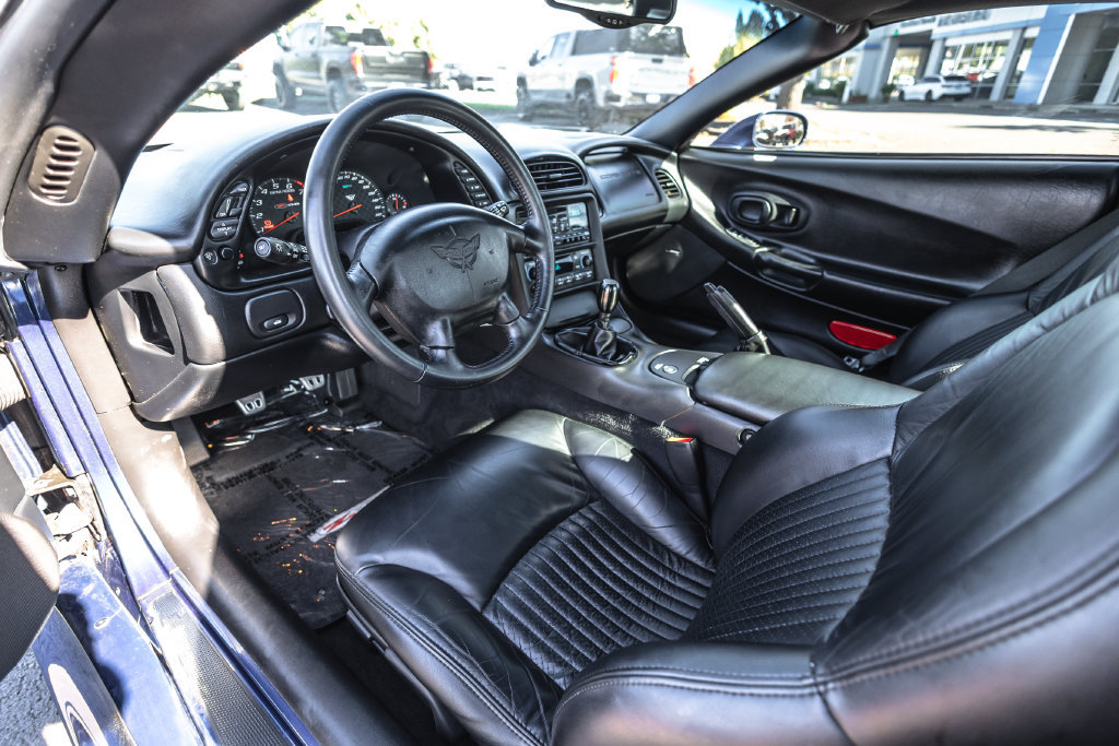 Used 2004 Chevrolet Corvette Z06 w/ Z06 Preferred Equipment Group RWD image 20