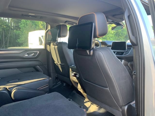 Used 2021 GMC Yukon XL AT4 w/ AT4 Premium Plus Package AWD/4WD image 11
