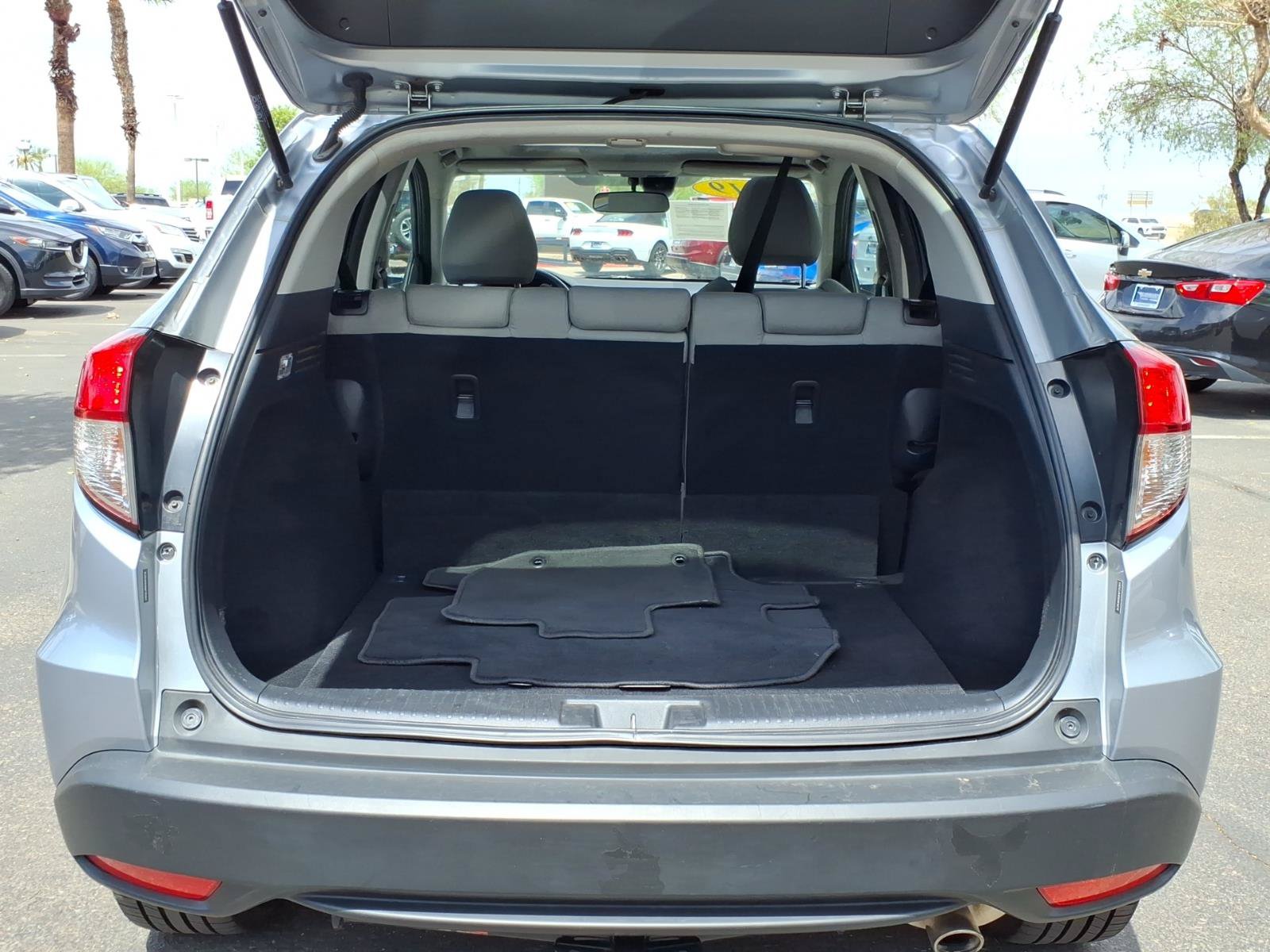 Used 2019 Honda HR-V EX image 11