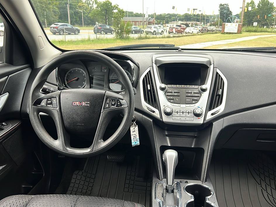 Used 2015 GMC Terrain SLE AWD/4WD image 12