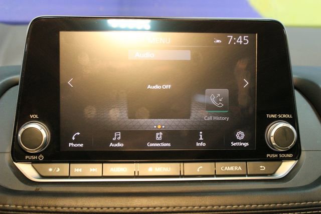 Used 2021 Nissan Rogue SV image 24