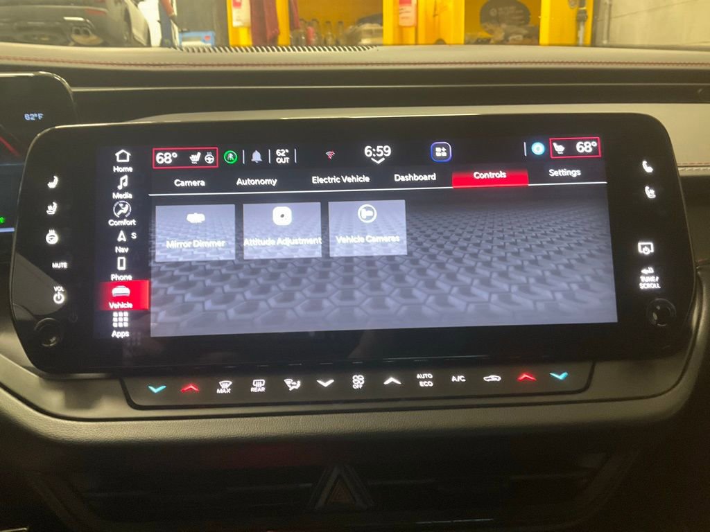 Used 2024 Dodge Charger R/T w/ Plus Group image 23