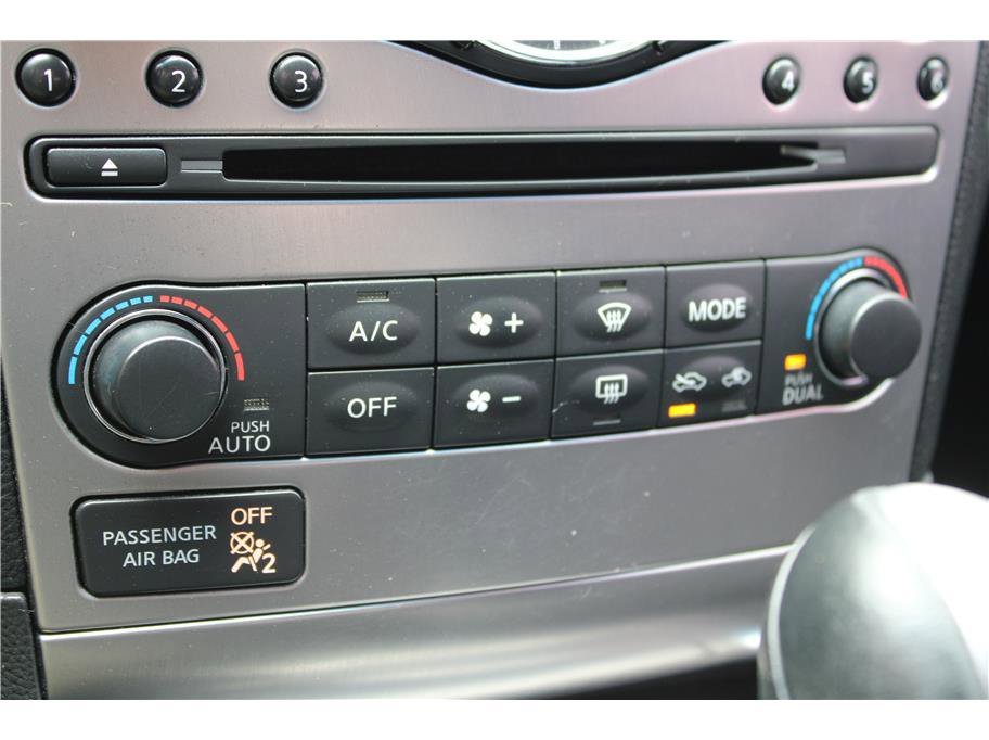 Used 2013 INFINITI G37 x Sedan AWD/4WD image 27