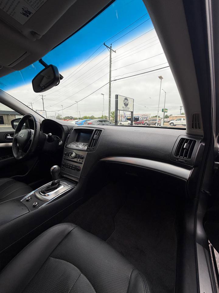 Used 2010 INFINITI G37 Journey w/ Premium Pkg RWD image 18