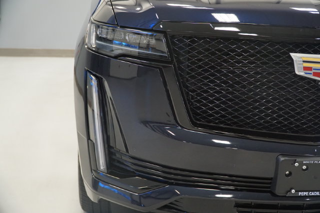 Certified 2022 Cadillac Escalade Sport Platinum AWD/4WD image 11