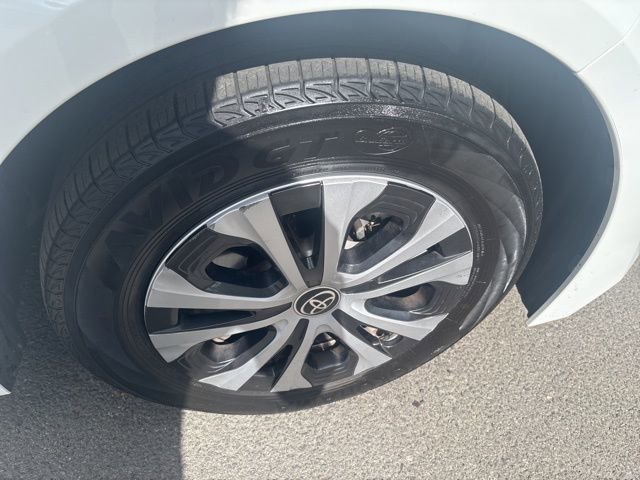 Used 2022 Toyota Corolla LE image 34