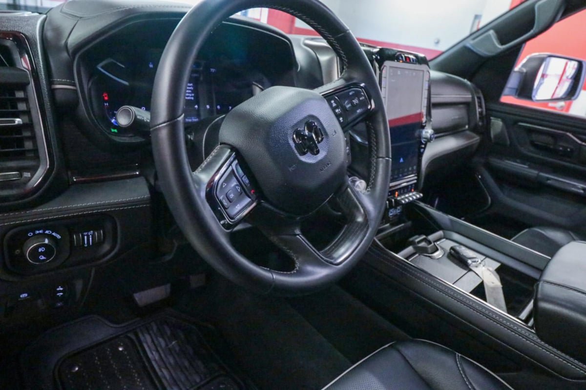 Used 2024 RAM 1500 Limited AWD/4WD image 7