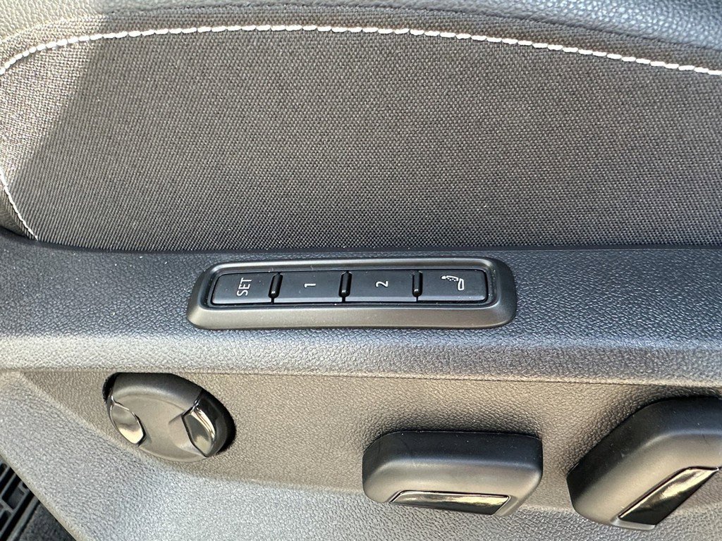 New 2026 Volkswagen Atlas SEL Premium R-Line image 17