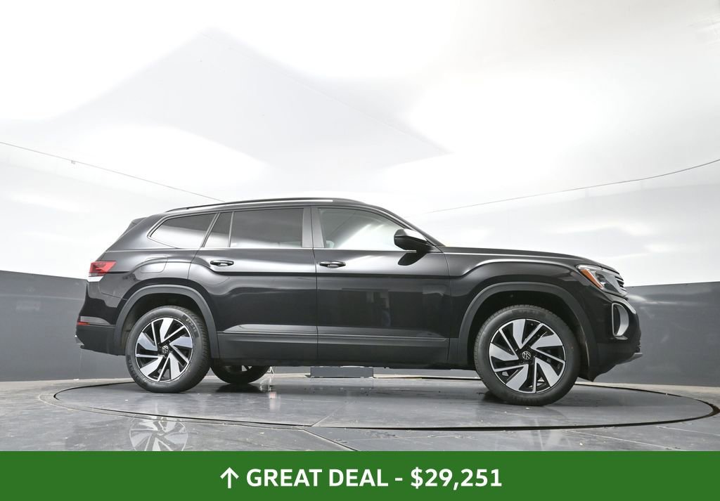 Used 2024 Volkswagen Atlas SE image 49