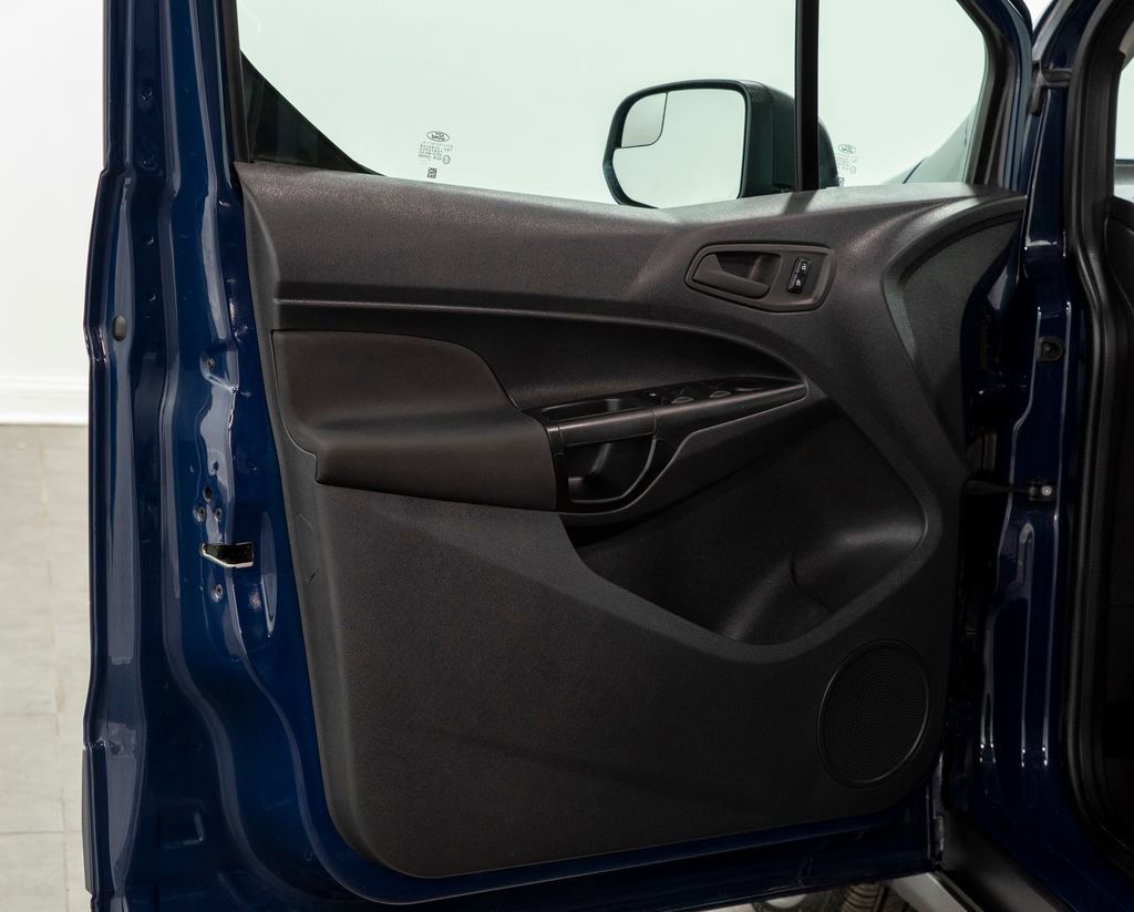 Used 2018 Ford Transit Connect XL image 5