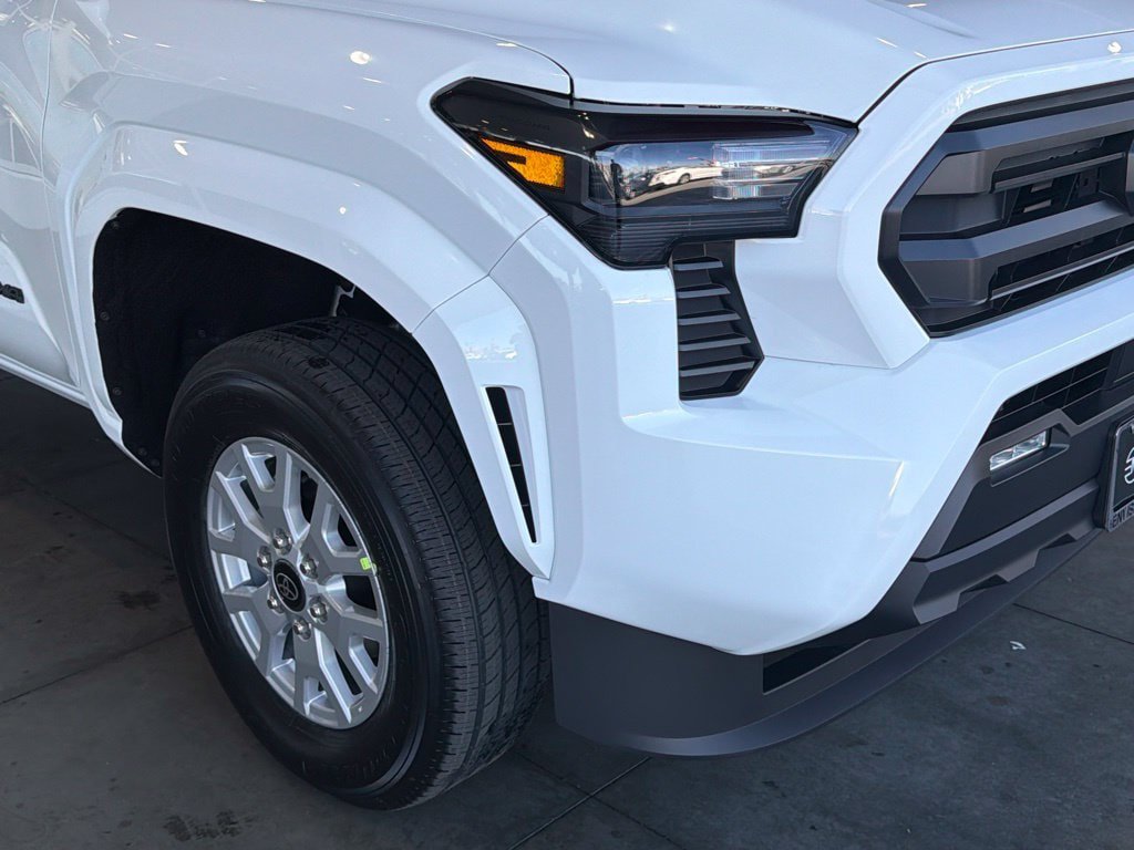 New 2026 Toyota Tacoma SR5 AWD/4WD image 8