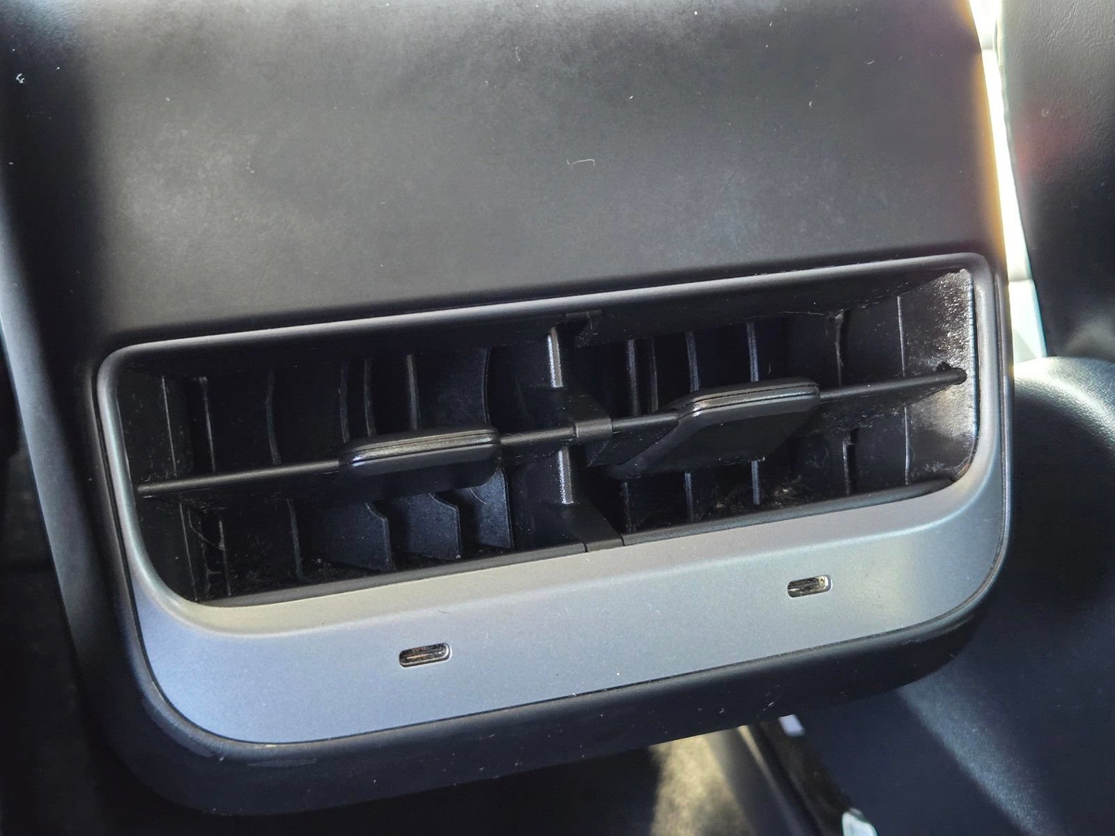 Used 2022 Tesla Model Y Performance AWD/4WD image 17