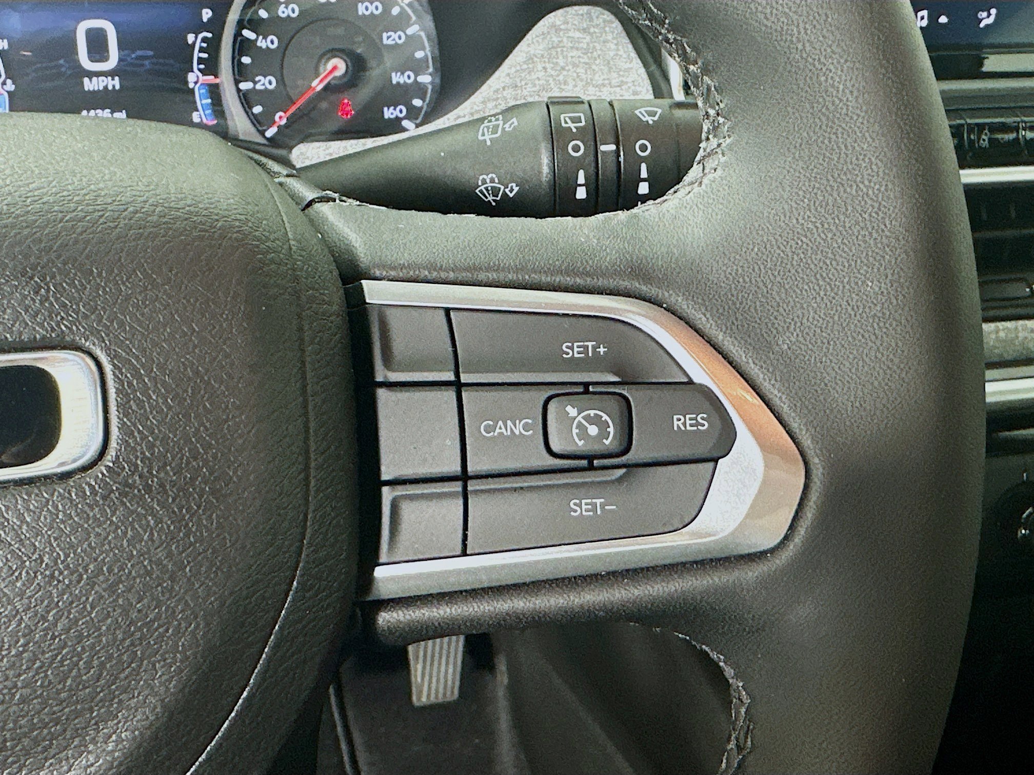 Certified 2025 Jeep Compass Latitude image 13