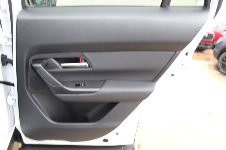 Used 2025 MAZDA CX-50 AWD 2.5 S w/ Premium Plus Pkg image 37