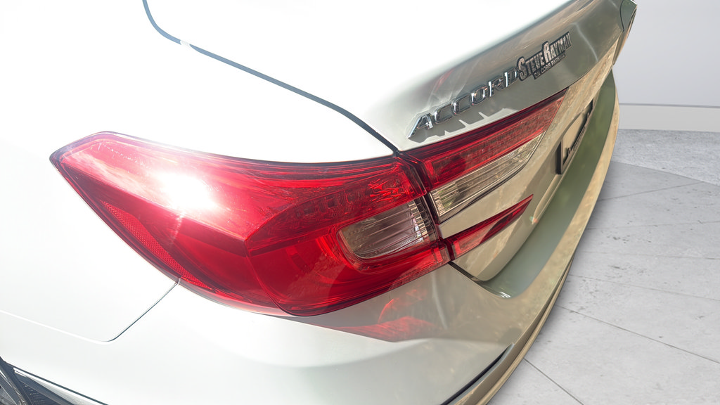 Used 2022 Honda Accord EX-L image 27