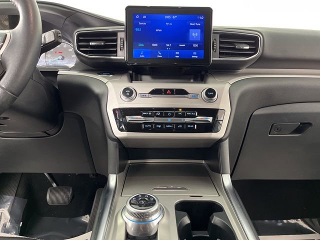 Used 2023 Ford Explorer XLT w/ Equipment Group 202A image 24