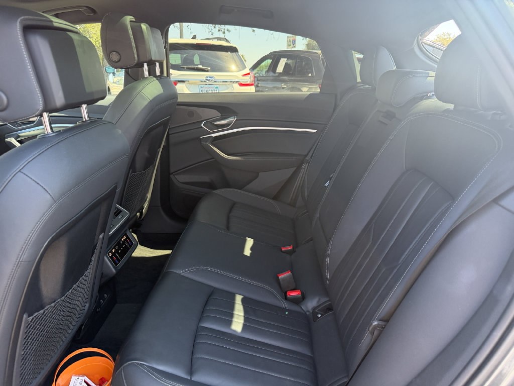 Used 2024 Audi Q8 e-tron Premium AWD/4WD image 26