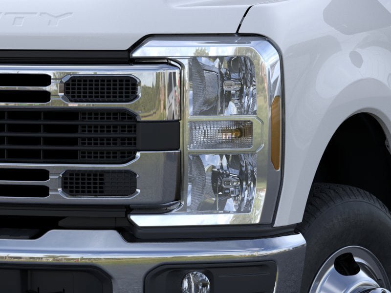 New 2026 Ford F350 XLT w/ FX4 Off-Road Package AWD/4WD image 18