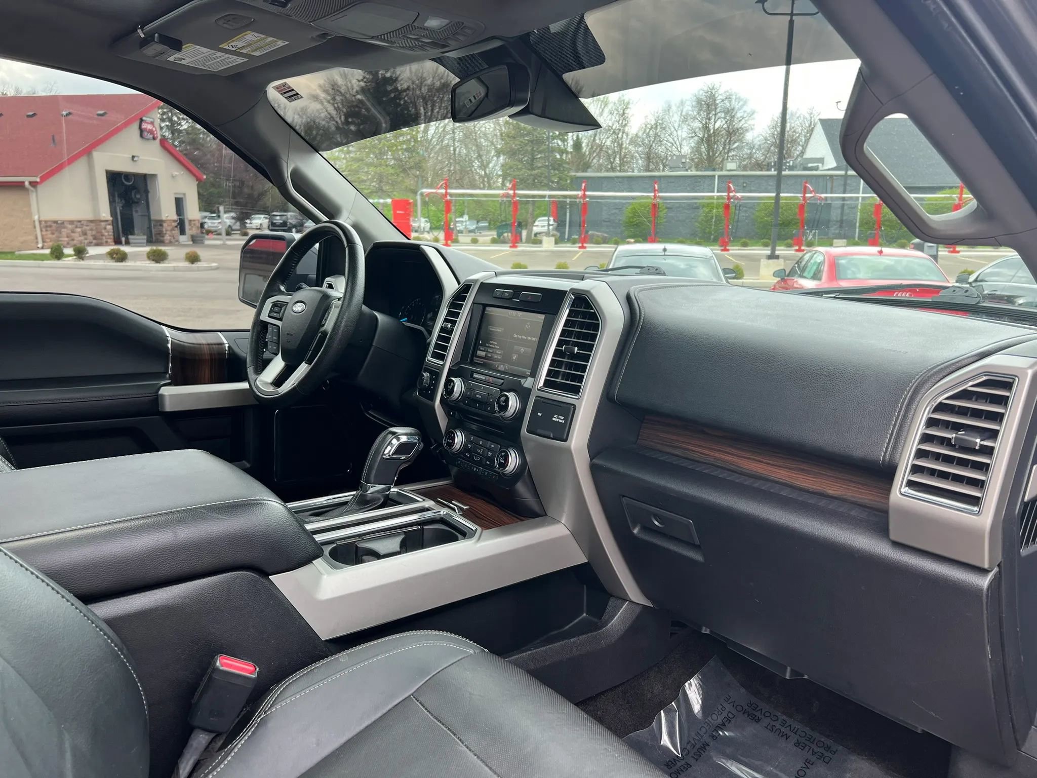Used 2015 Ford F150 Lariat w/ Equipment Group 502A Luxury image 24