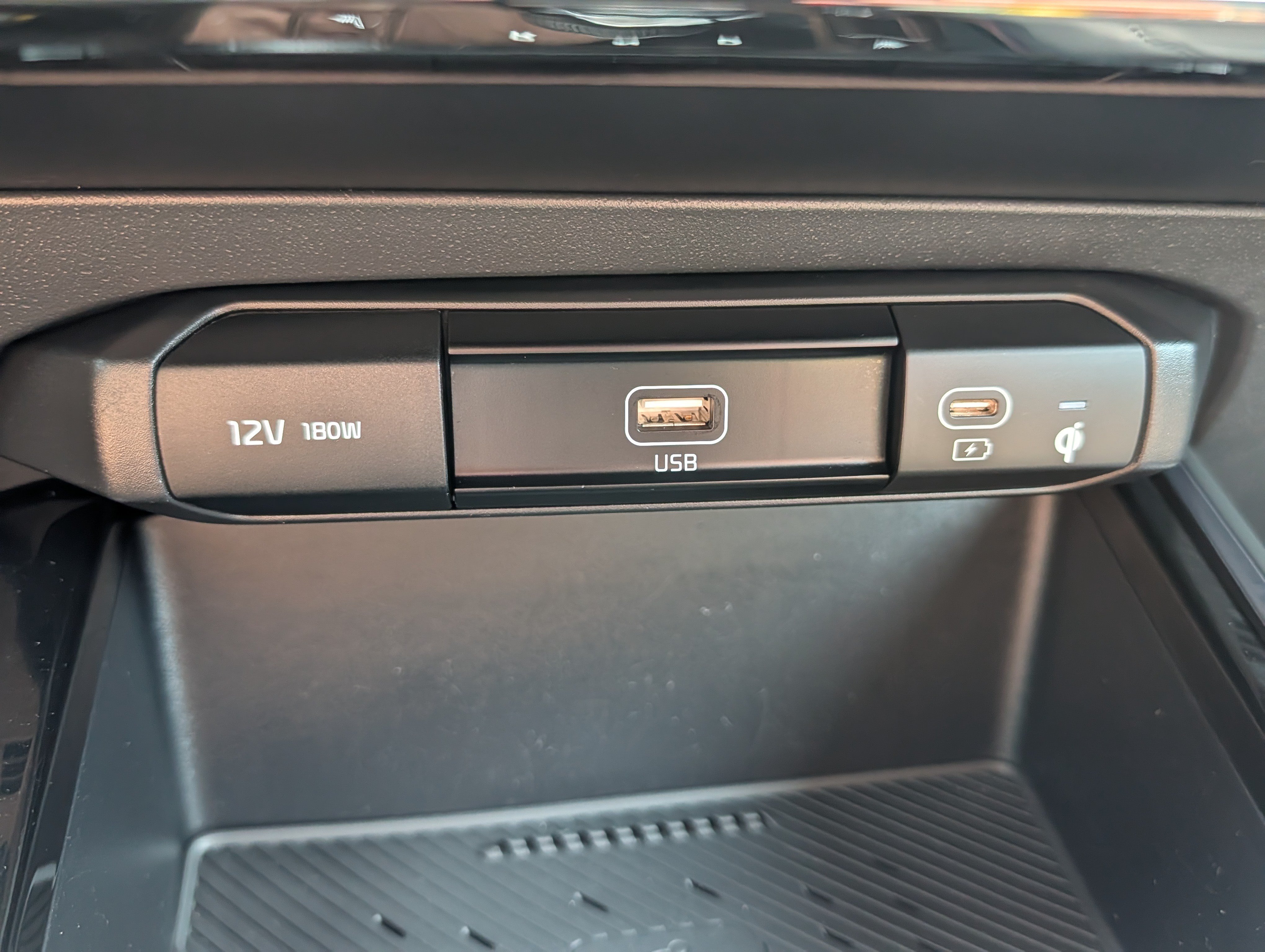 Certified 2024 Kia Niro EX w/ EX Cold Weather Package FWD image 33