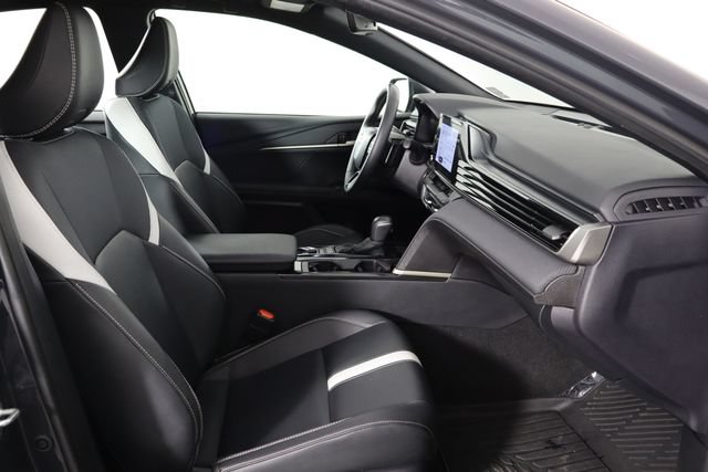 Used 2025 Toyota Camry SE w/ Convenience Package FWD image 19