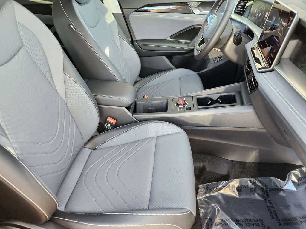 New 2026 Volkswagen Tiguan SE AWD/4WD image 4