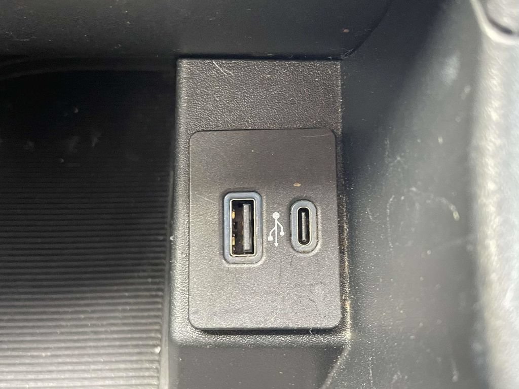 Used 2024 Ford Edge SEL AWD/4WD image 39