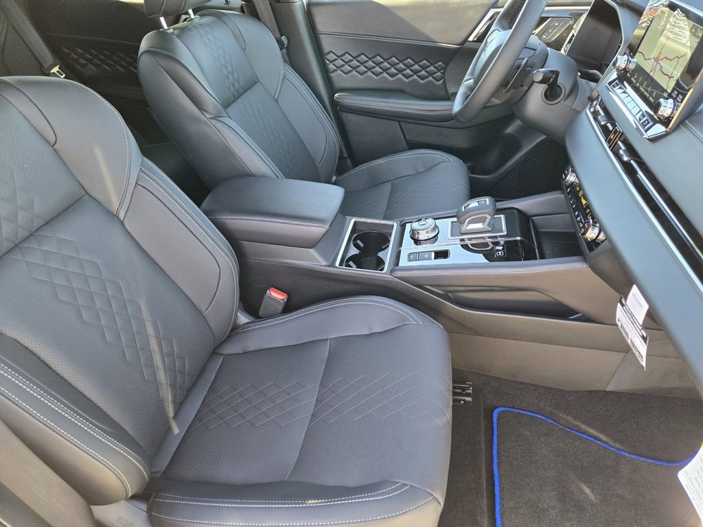 New 2025 Mitsubishi Outlander SEL Black Edition image 11