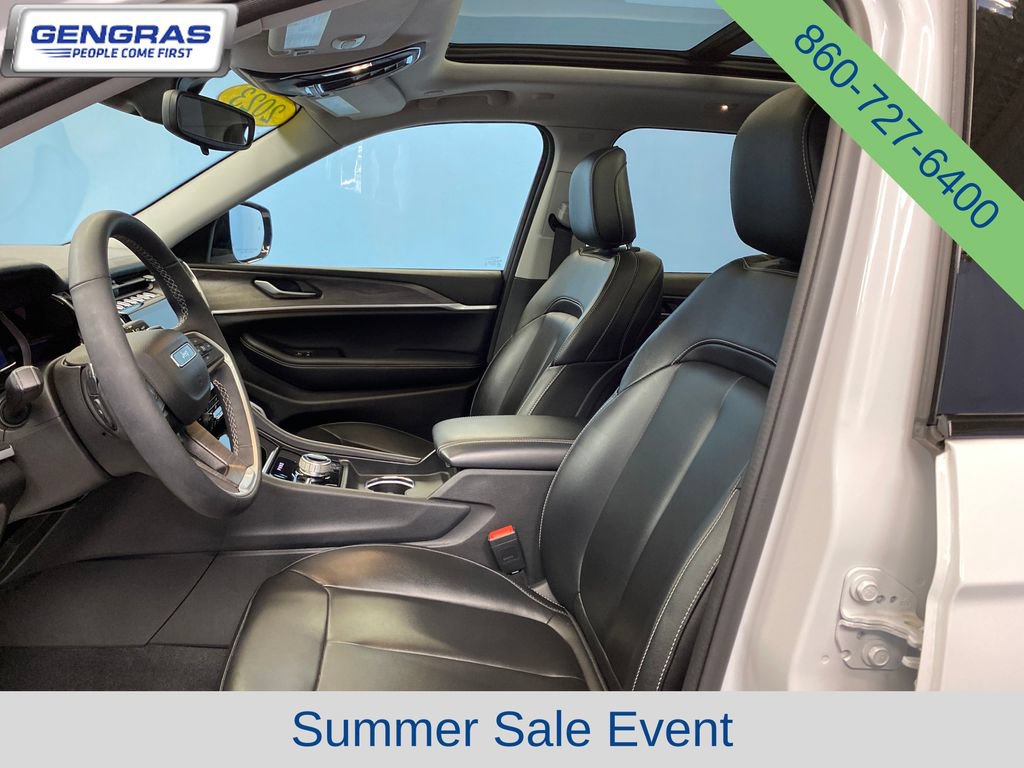 Used 2023 Jeep Grand Cherokee 4WD 4xe image 10