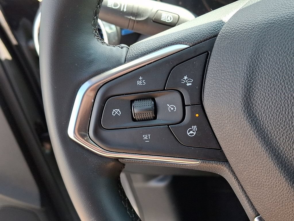 Used 2025 Chevrolet Trax LT w/ Driver Confidence Package FWD image 22