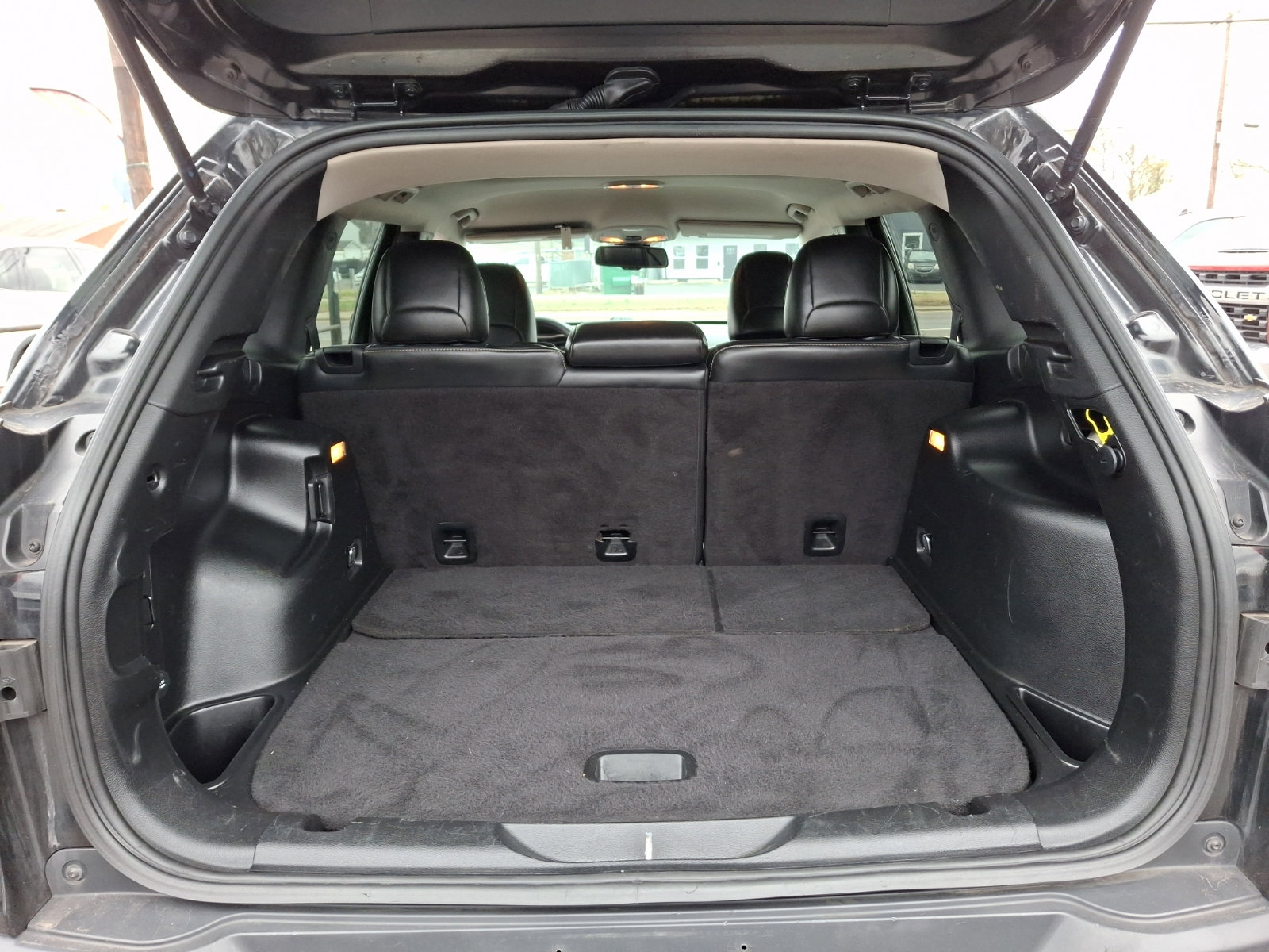 Used 2016 Jeep Cherokee Limited image 29