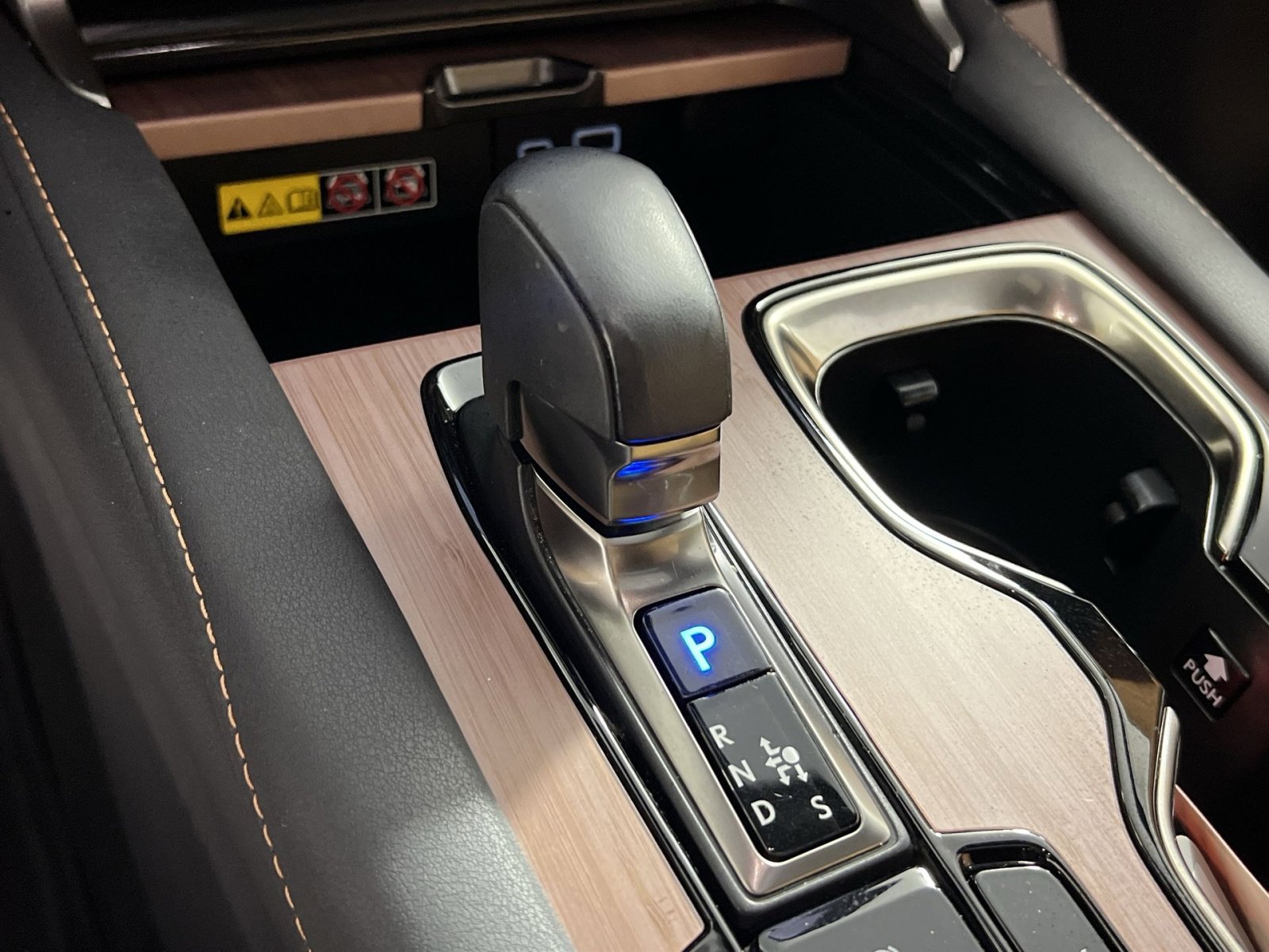 Used 2024 Lexus RX 350 w/ Convenience Package image 22