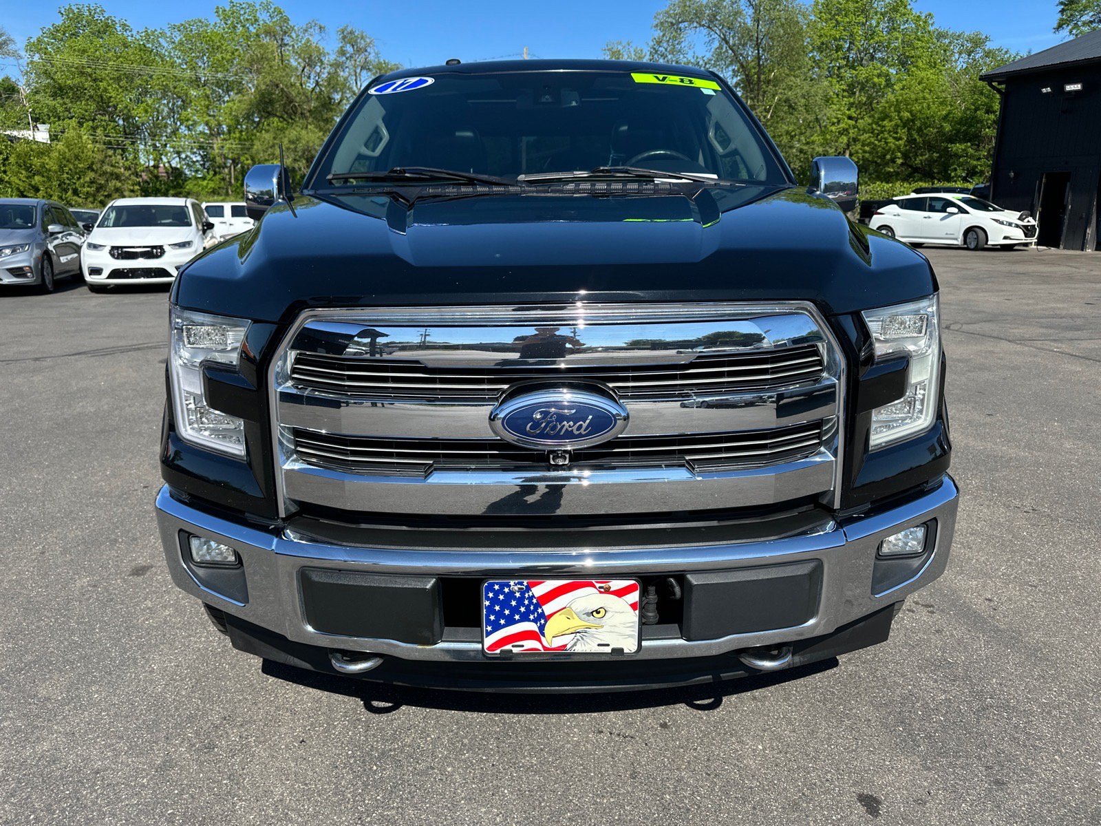 Used 2017 Ford F150 Lariat w/ Equipment Group 502A Luxury AWD/4WD image 4