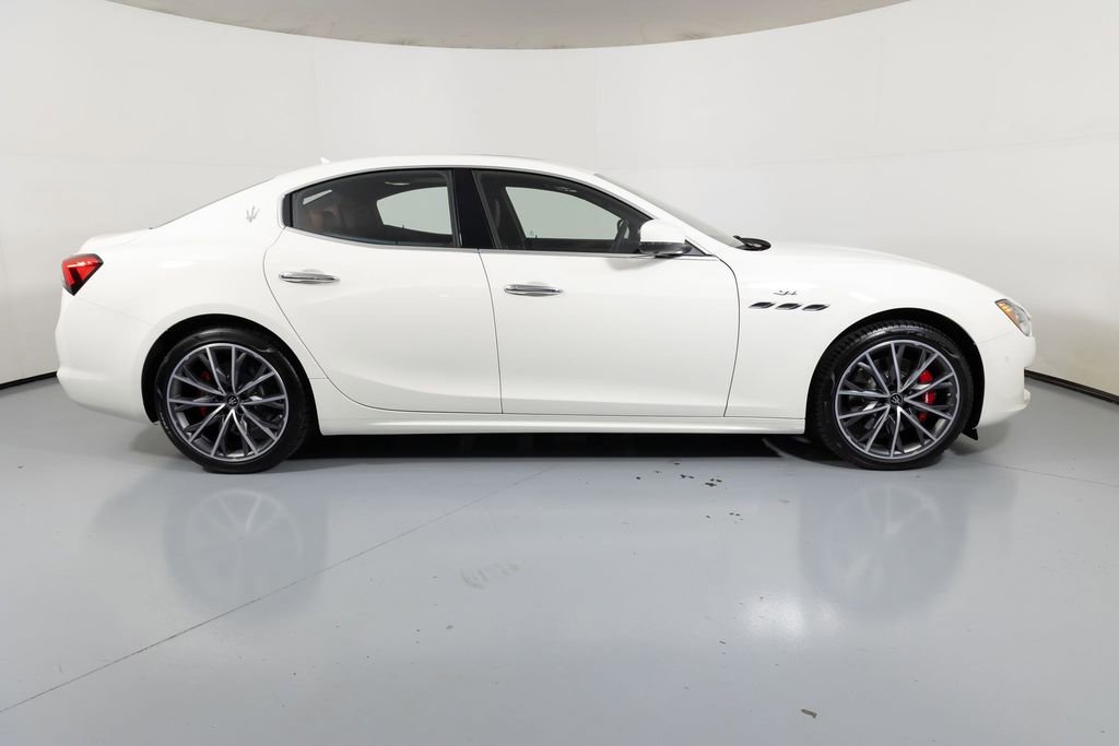Used 2023 Maserati Ghibli GT RWD image 14
