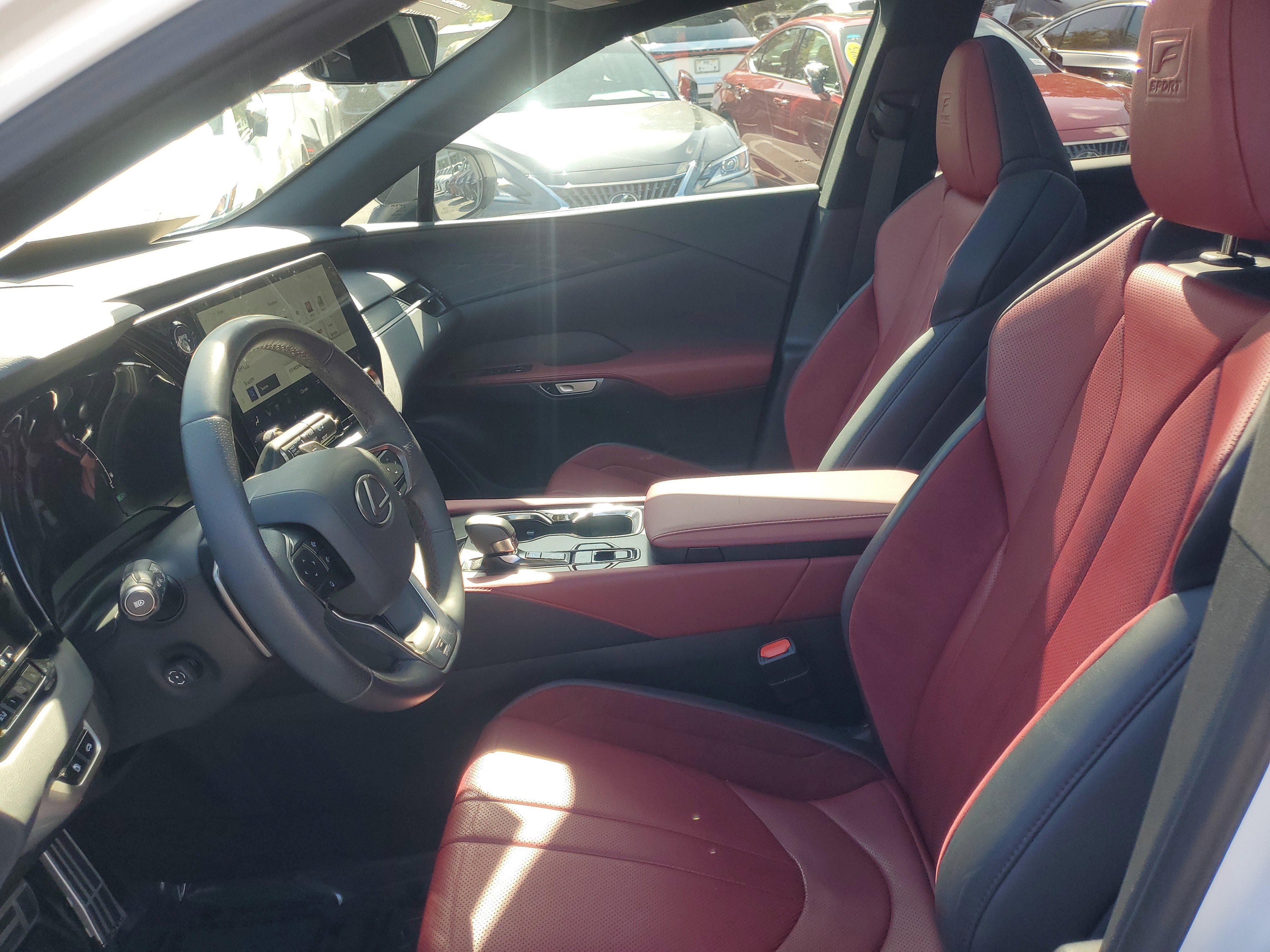 Used 2024 Lexus RX 500h F Sport w/ Cold Area Package image 15