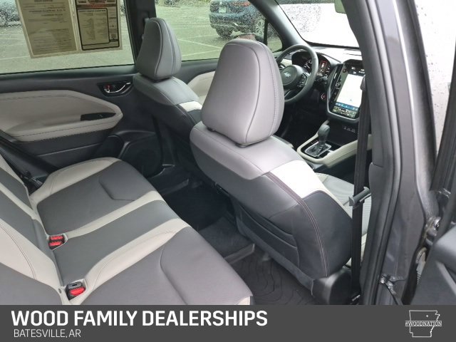 Used 2025 Subaru Forester Limited image 28