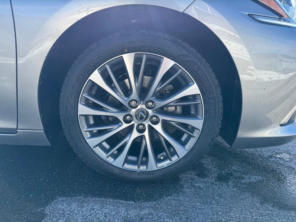 Used 2021 Lexus ES 350 350 w/ Premium Package image 27