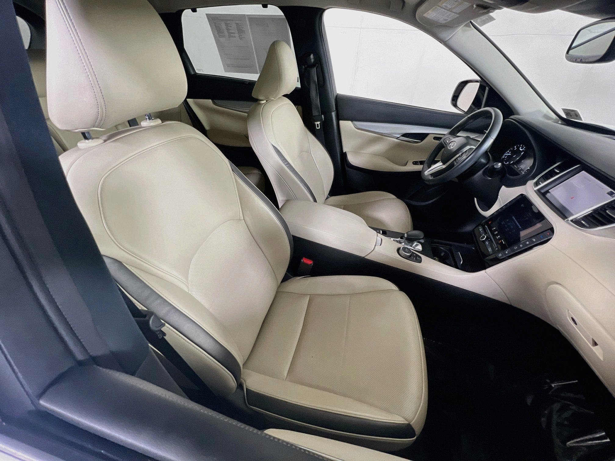 Used 2021 INFINITI QX50 Sensory w/ Accent Package AWD/4WD image 28