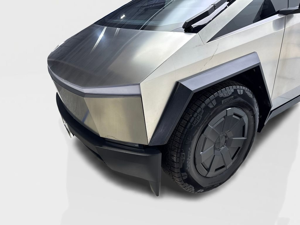 Used 2024 Tesla Cybertruck AWD Crew Cab image 18