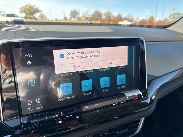 Used 2024 Volkswagen Atlas Cross Sport SEL R-Line image 19